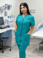 Tenue Super Ouvert Avec Bouton